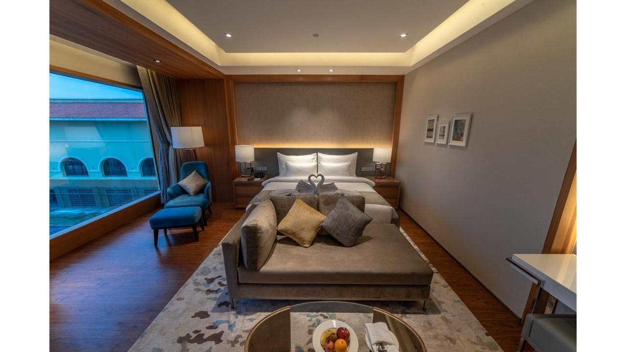 Belvedere Golf & Country Club Adalaj Bagian luar foto